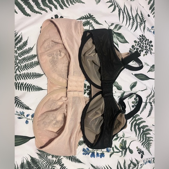 Two Wacoal Visual Effects Minimizer Bras - Picture 4 of 7